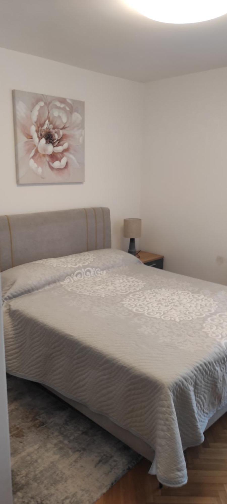 Niko Apartment *